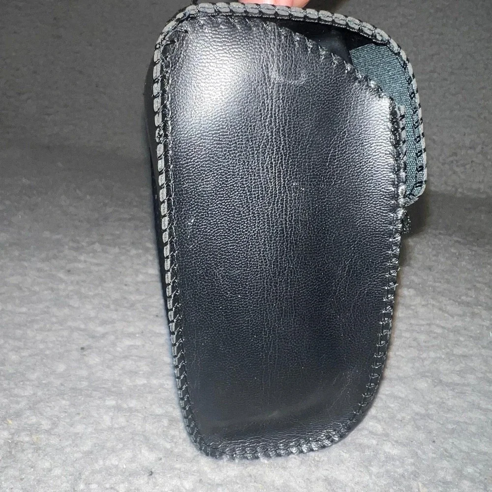 VTG Canon Speedlite 188A 35mm SLR Camera Shoe Mount Electronic Flash With Case